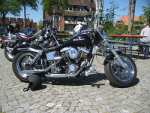 Mit 25 alten Harleys durch den Kreis Stormarn fahren