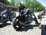 Mit 25 alten Harleys durch den Kreis Stormarn fahren