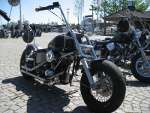 Mit 25 alten Harleys durch den Kreis Stormarn fahren